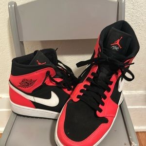 Air Jordan 1 Max Orange 9.5
